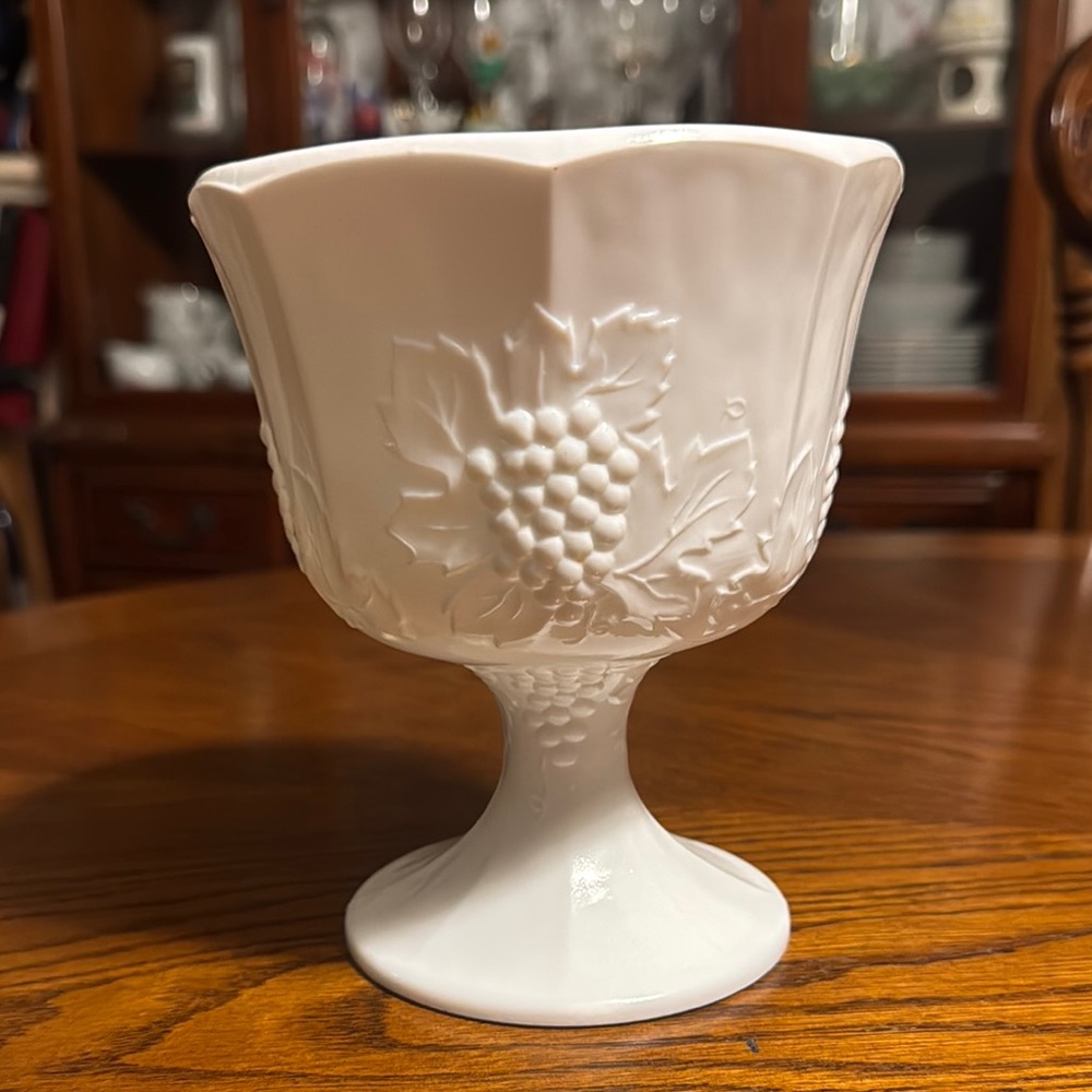 Colony Compote Medium Harvest Grape-Indiana Glass